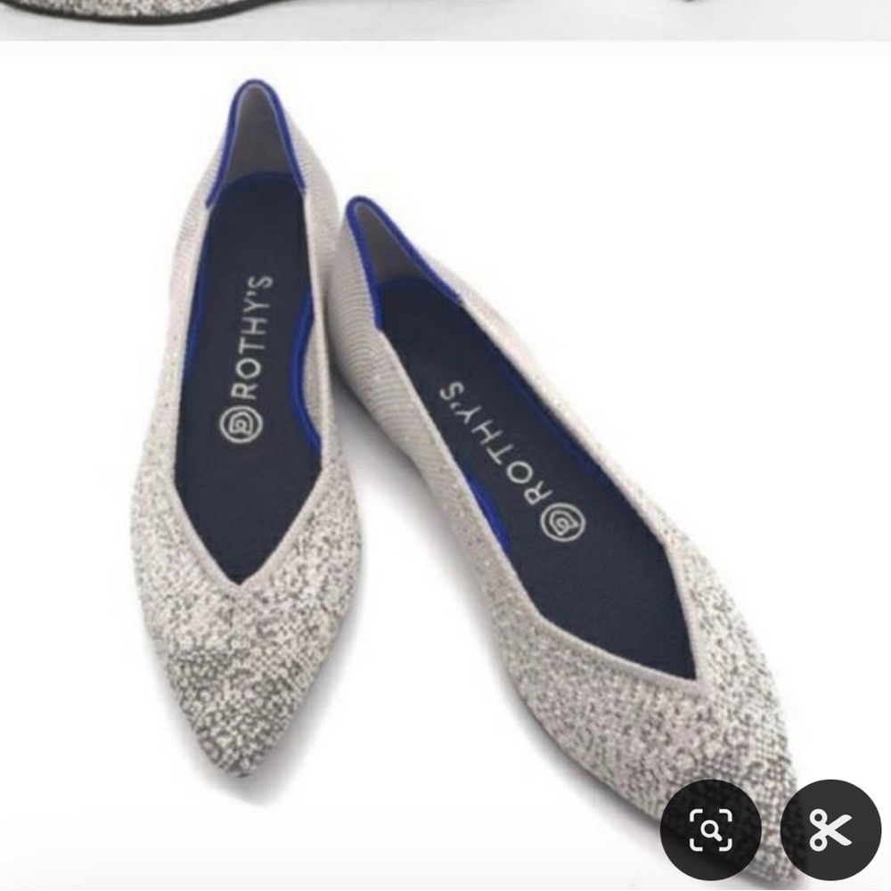 Rothy’s points. Metallic Pearl, limited edition. Slightly used, no box. Size 8